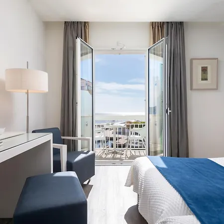 Hotel Cala Bona 4*