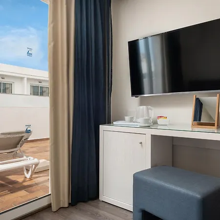 Hotel Cala Bona 4*